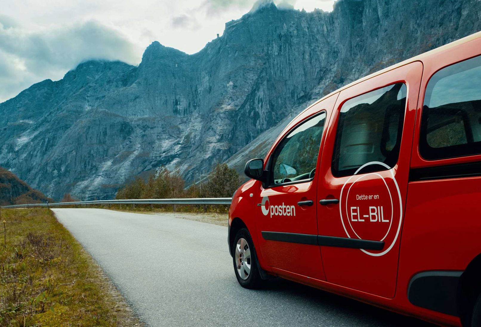 Rød elbil